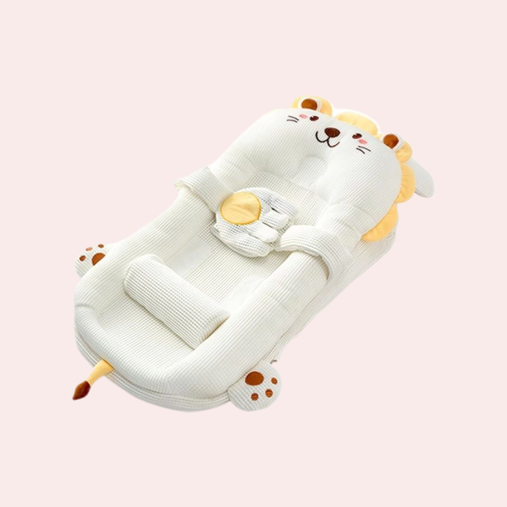 MEACAOFG smart baby lounger with adjustable anti-reflux incline and gentle patting feature, designed for comfortable infant support.